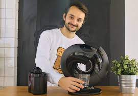The nescafe dolce gusto genio 2 is an automatic capsule coffee machine, designed to perfectly fit your single cup, black and specialty coffee brewing needs with a small footprint. Dolce Gusto Kaffeemaschinen Test 2020 Maschine Update