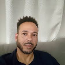 I'm looking to find places that have happy hr