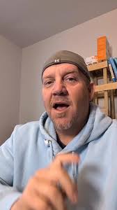 Do Y'all know anyones who's home/office/business needs to be deep cleaned  or just a simple clean🧹 🧼. Commercial or Residential. Ready to get back 