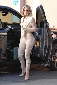 Khloe kardashian net worth, salary & income in 2021. Khloe Kardashian Arrives At Emilio S Trattoria In Encino 01 16 2020 Celebmafia