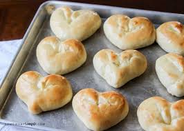 Heart Shaped Dinner Rolls Recipe Valentines Food Valentines Food Dinner Dinner Rolls
