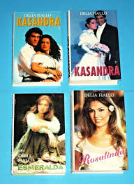Delia fiallo escribió más de 40 obras de radio y televisión, entre ellas éxitos como 'cristal', 'esmeralda', 'la zulianita', 'la heredera', 'maría del mar' y 'hasta que la muerte nos separe'. Kasandra 1 2 Esmeralda Rosalinda Fiallo Delia Kasandra 1 2 Esmeralda Rosalinda Fiallo Delia