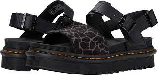 Check out our dr martens sandals selection for the very best in unique or custom, handmade pieces from our sandals shops. Amazon Com Dr Martens Women S Voss Sandals Shoes