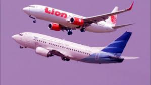 Pesawat terbang adalah pesawat udara yang lebih berat dari udara, bersayap tetap, dan dapat terbang dengan tenaga sendiri. Bisakah Harga Tiket Pesawat Tidak Naik Selama New Normal