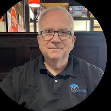 Boston native Evan Dando is back with a memoir, a new Lemonheads album, and  a show at The Wilbur Wednesday night. https://trib.al/8mizmFb