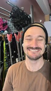 Hi all, anybody know anybody possibly wanting to share a lift from Narita  airport to myoko