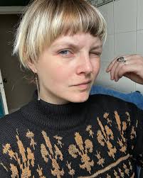 Ellen James (@ellenjamesmusic) • Instagram photos and videos