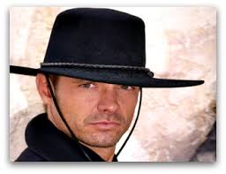 Chris Larabee (Michael Biehn)