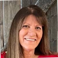 Wendy Mower's Instagram, Twitter & Facebook