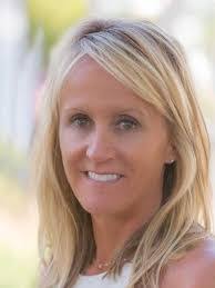 Laura Midgett's Instagram, Twitter & Facebook