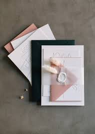 We also recommend adding small clusters to bridesmaid bouquets. 5 Ways To Incorporate Dried Flowers Into Your Wedding Stationery Lauren Saylor Stationery Interiors Design