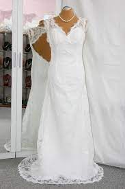 Und das hat einen einfachen grund: Neu Brautkleid Hochzeitskleid 38 Spitze Ivory Nazzals Traumhochzeit