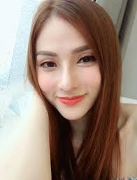 Nhưng lúc này thì dường như đã quá muộn bởi khối u đã di căn khó có thể cứu chữa. Sau 10 NÄƒm LÆ°Æ¡ng Báº±ng Quang Va Thu Thá»§y Ä'a Trá»Ÿ Thanh Cáº·p Ä'oi Dao Keo Cá»§a Showbiz Viá»‡t
