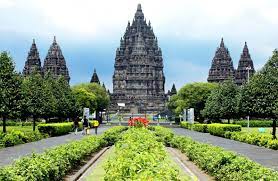 Jom kami kongsikan 13 tempat menarik di yogyakarta yang pasti membuatkan anda teruja nak ke sana. Review Tempat Wisata 3 Hari Di Jogja Kunjungi 7 Tempat Wisata Terpopuler Dan Menarik Di Jogja Ini Borobudur Mandir Indonesia