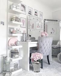 Turned feet, chamfered posts and wood detailing give the table a sophisticated look which is perfect for creating fond childhood memories. Vanity Mirror With Lights And Desk That Every Woman Should Have Missmv Com