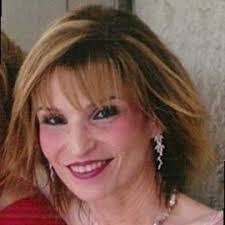 Mira Devine's Instagram, Twitter & Facebook