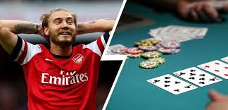 Bendtner lifted his jersey to show the paddy power logo on the waistband of his. Nicklas Bendtner Admits To Having Lost 5 4 Million At Poker