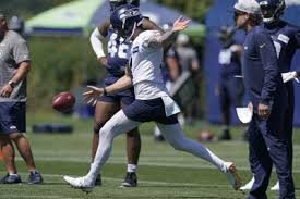 A highlight from tuesday's seahawks practice: U0jtuccvafr5 M