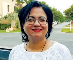 Anjum Qureshi's Instagram, Twitter & Facebook