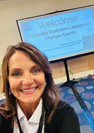 Luis Versalles (@luis_versalles)