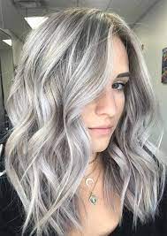 51 Medium Hairstyles Shoulder Length Haircuts For Women In 2021 Silver Blonde Hair Medium Hair Styles Platinum Blonde Hair