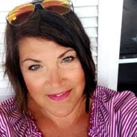 Sandy Godfrey's Instagram, Twitter & Facebook