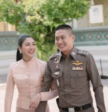 ธิติสรรค์ อุทธนผล ผู้กำกับโจ้ ผกก.สภ.เมืองนครสวรรค์ ประวัติ วงการไฮโซ ได้ฉายา โจ่ เฟอร์รารี่ เคยขอ เมย์ พิชญ์นาฏ แต่งงาน ก่อนโดนแฉ มีลูก. Oalbm6ggi3zj5m
