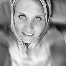 Sandra Sankey's Instagram, Twitter & Facebook