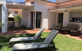 47.660 casas en jardín desde $ 155.000.000. Bonita Casa 3 Dormitorios Con Jardin Privado Conil De La Frontera Cadiz Costa De La Luz