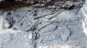 The wife who made the ultimate sacrifice for a 3,000-year loving embrace:  Man and woman found together in Ukrainian grave after she was buried ALIVE  with her dead husband . An ancient