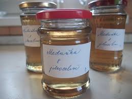 Sirupy Medy Marmelady Recepty Ze Sumavske Vesnice Food And Drink Food Homemade