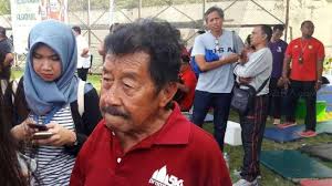 Nama kecilnya the kian seng lahir di semarang dan ikut ibunya. Antisipasi Penyebaran Corona Pelayat Dibatasi Di Rumah Duka Bob Hasan