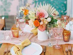 Spring is by far the most romantic time of the year, when nature wakes up from its winter slumber and comes back to life in big, colorful style. 6 Spring Wedding Color Palettes That Are Hot Right Now