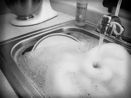 don't scald your hands washing dishes