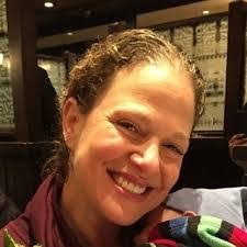 Candice Goldstein's Instagram, Twitter & Facebook