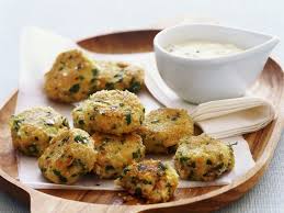 Lachsfrikadellen Mit Remoulade Rezept Lebensmittel Essen Rezepte Lachskuchen