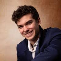 Ethan Tate's Instagram, Twitter & Facebook