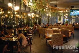 Este hotel de lujo de petaling jaya se encuentra a 0,6 km de 1 utama (centro comercial) y a 1,8 km de kidzania (parque temático). Food Review Signature By The Hill The Roof Bandar Utama
