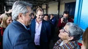 El gobierno ha confirmado que a partir del día 1 de septiembre, habrá un aumento del 13,32 por ciento para los abuelos, lo que lo acabaría. Alberto Fernandez Prometio Otro Aumento Para Los Jubilados En Diciembre