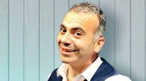 “Non ti pago”: al Teatro Jolly in scena lo spettacolo con Eduardo e Salvo  Saitta