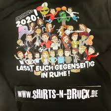 Wir Drucken Euch Eure Eigenen Ideen Schickt Uns Euer Motiv Per Mail Info Shirts N Druck De Und Wir Erstellen Euch In 2020 Abschlusspullover Shirts Abschluss Geschenke