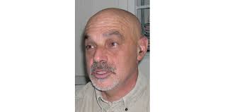 Trois questions À...