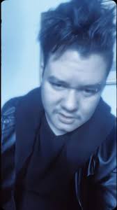 Devin Valentine💀🩸🌹🎸🤘 personal account