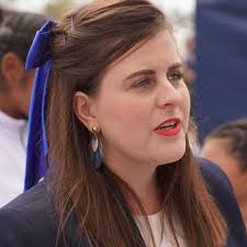 𝗣𝗩 𝘃𝘀 𝗣𝗲𝗮𝗿𝘀𝗼𝗻 𝟮𝟬𝟮𝟱