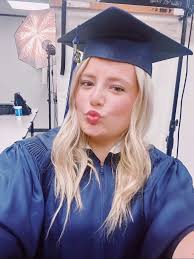 Hi everyone!! I'm Bella Casey and I'm from Cave Creek, AZ. I'm not 100%  committed to LSU but it's my top choice. If I go then i'll be majoring in  sports administration,