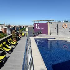 Le fc barcelone est un des rares clubs qui fonctionnent de manière démocratique. Hotels Near Aquarium Of Barcelone In Barcelona Ar Trivago Com