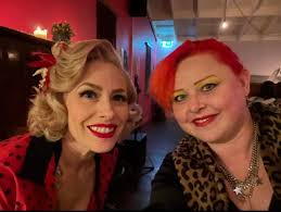 Intimate partners are allowed to visit one another if they live in separate households and ben argues people who live alone should be able to nominate another person to visit. It S About Time Sydney Singles Permitted To Form Social Bubbles As Lockdown Continues City Hub Sydney Your Local Independent News