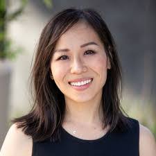 Sandra Slusarczyk's Instagram, Twitter & Facebook