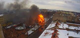 20.02.2022 · у львові обвалились сходи у житловому будинку. U Merezhi Z Yavilosya Video Vibuhiv Na Rizdvyanomu Yarmarku U Lvovi