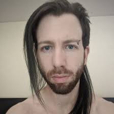 Alex Keen's Instagram, Twitter & Facebook